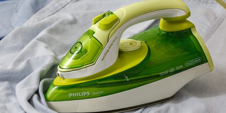 green white philips iron